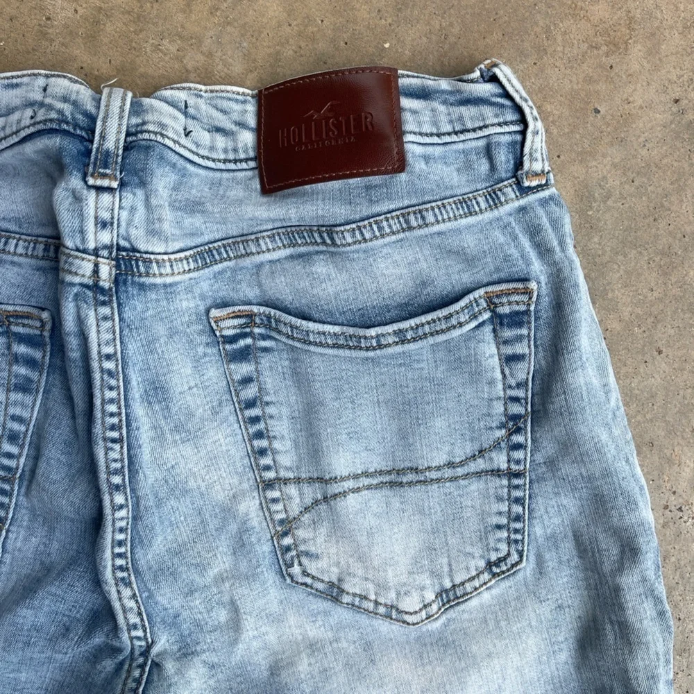 Dark washed Hollister skinny advanced stretch jeans